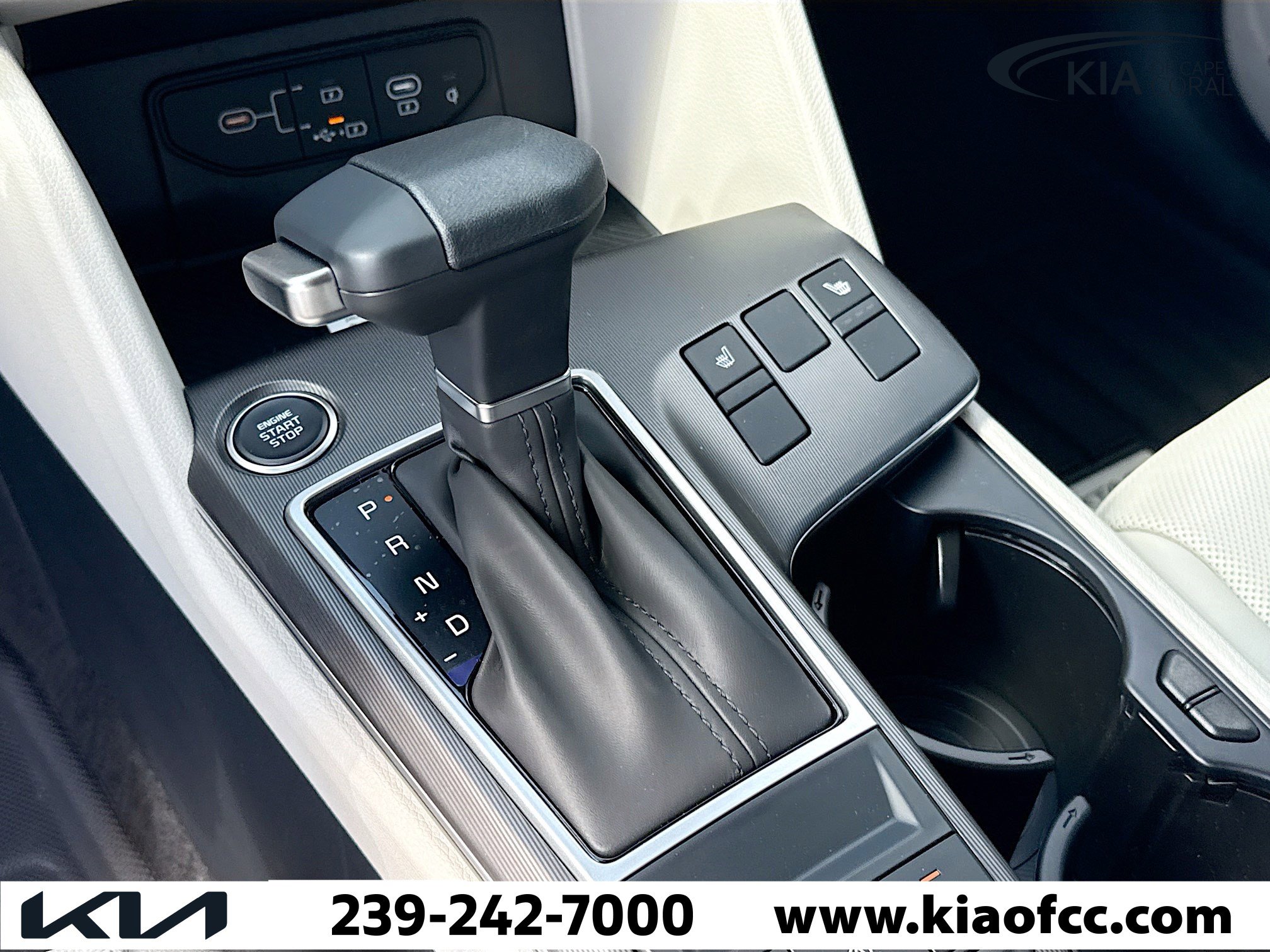 New 2026 Kia Sportage EX w/ EX Panorama Roof Package image 25