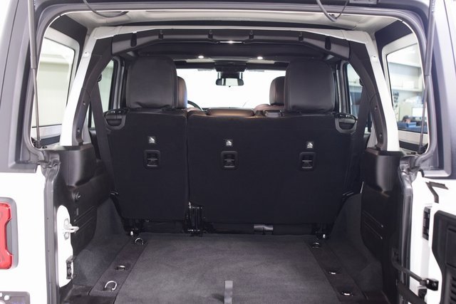 Used 2024 Jeep Wrangler Unlimited Rubicon image 24