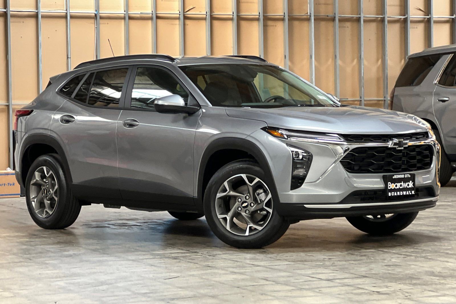 Used 2026 Chevrolet Trax LT w/ LT Convenience Package FWD image 2