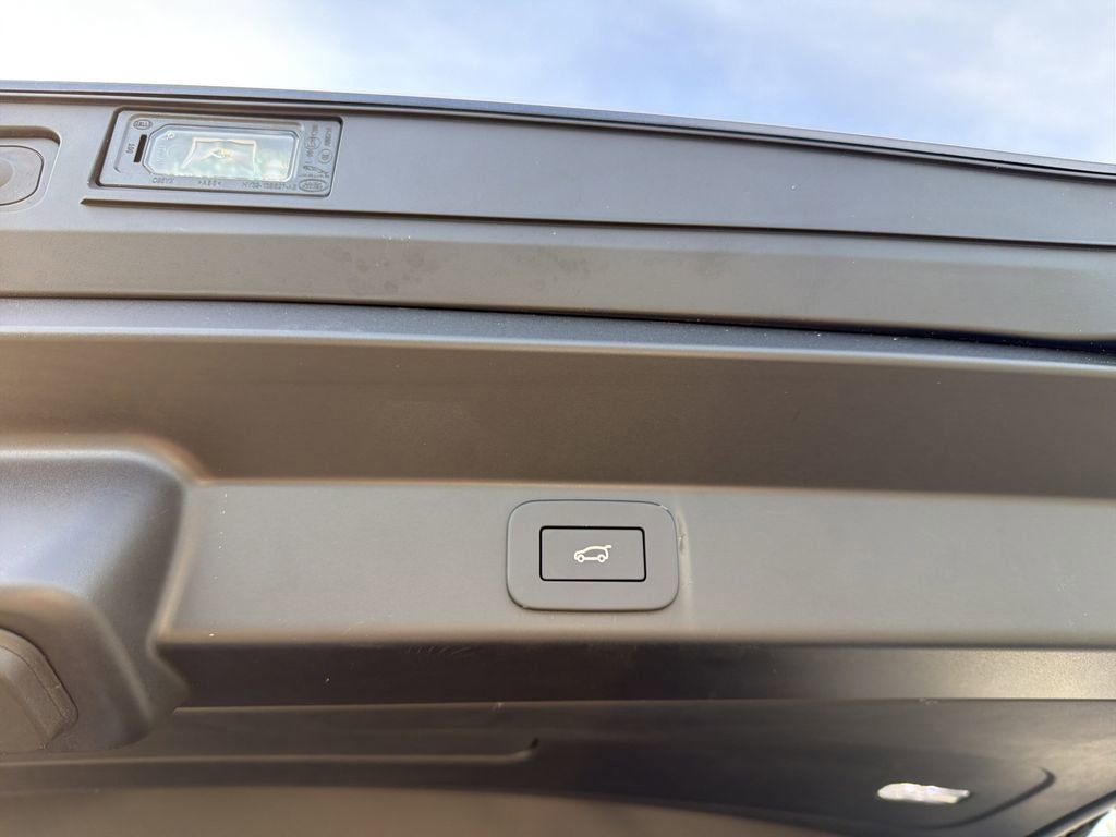 New 2026 Land Rover Range Rover Sport Dynamic SE AWD/4WD image 13