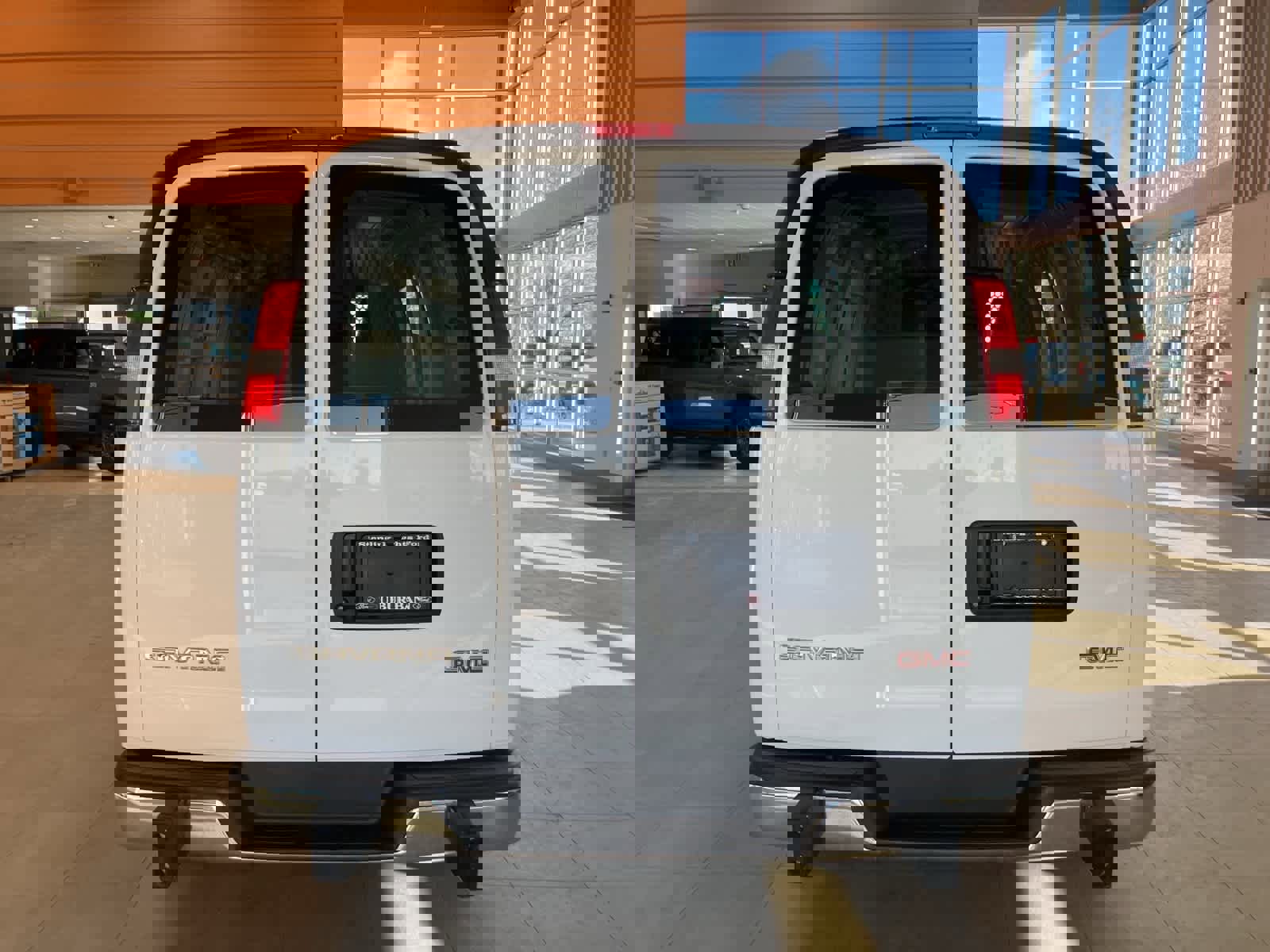 Used 2024 GMC Savana 2500 w/ Driver Convenience Package image 6