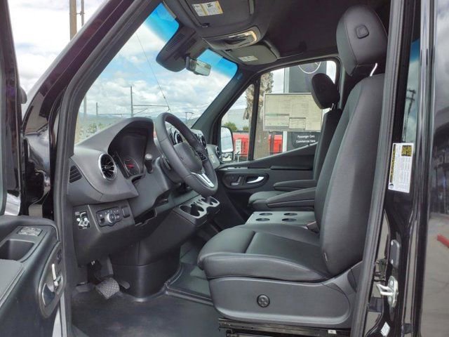 New 2023 Mercedes-Benz Sprinter 2500 image 13