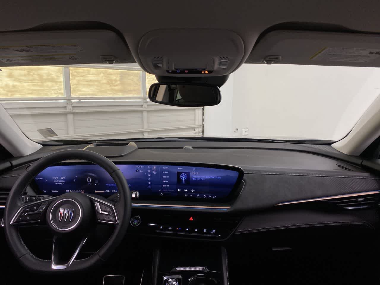 Used 2025 Buick Envision Sport Touring image 13