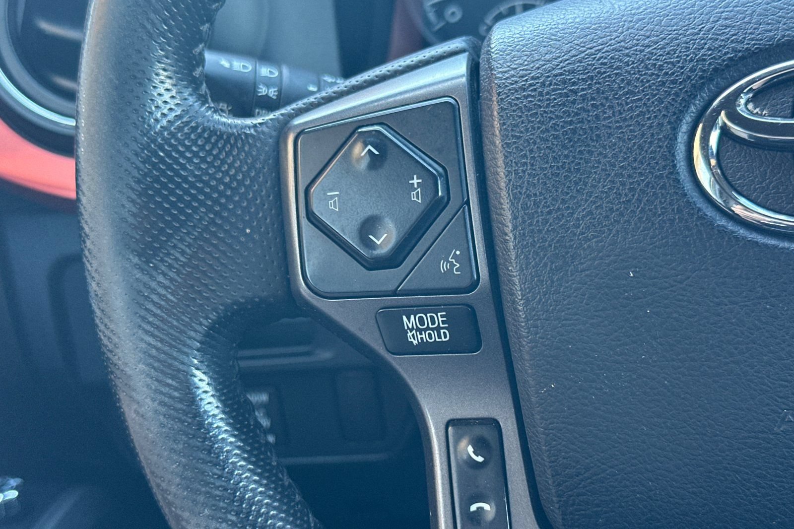 Certified 2016 Toyota Tacoma TRD Sport RWD image 25