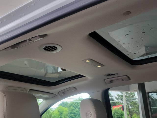 Used 2018 GMC Acadia Denali w/ Technology Package AWD/4WD image 29