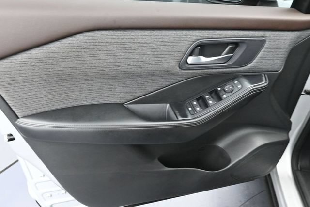 Used 2023 Nissan Rogue SV AWD/4WD image 26
