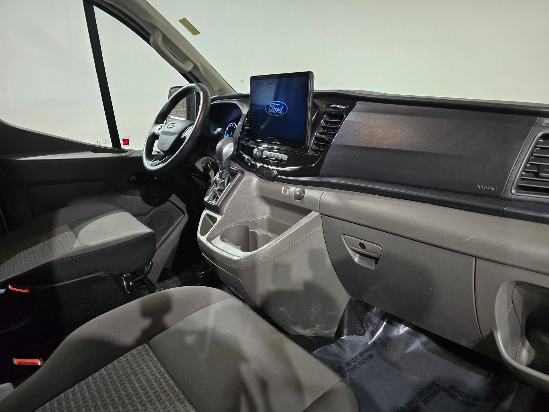 Used 2024 Ford Transit 350 XLT image 11