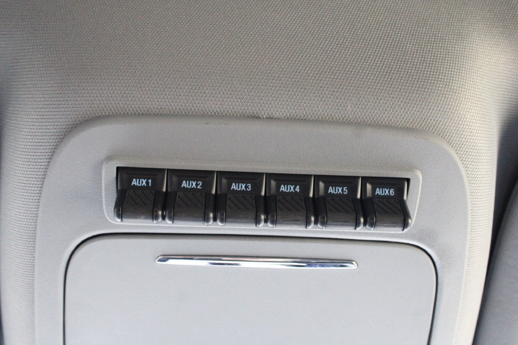 Used 2023 Ford F350 Lariat w/ Tremor Off-Road Package AWD/4WD image 35