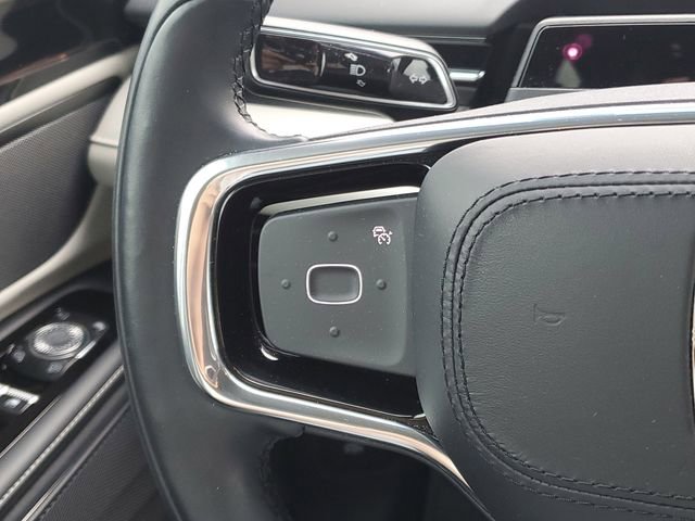 Certified 2024 Lincoln Nautilus Premier AWD/4WD image 14