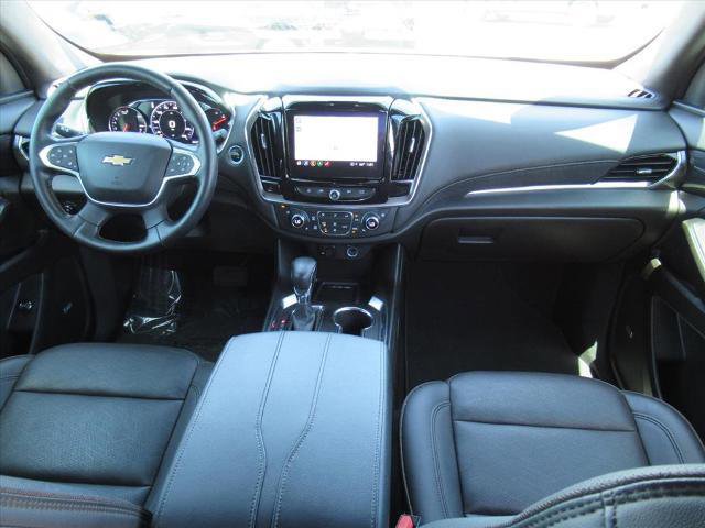 Used 2023 Chevrolet Traverse High Country FWD image 12