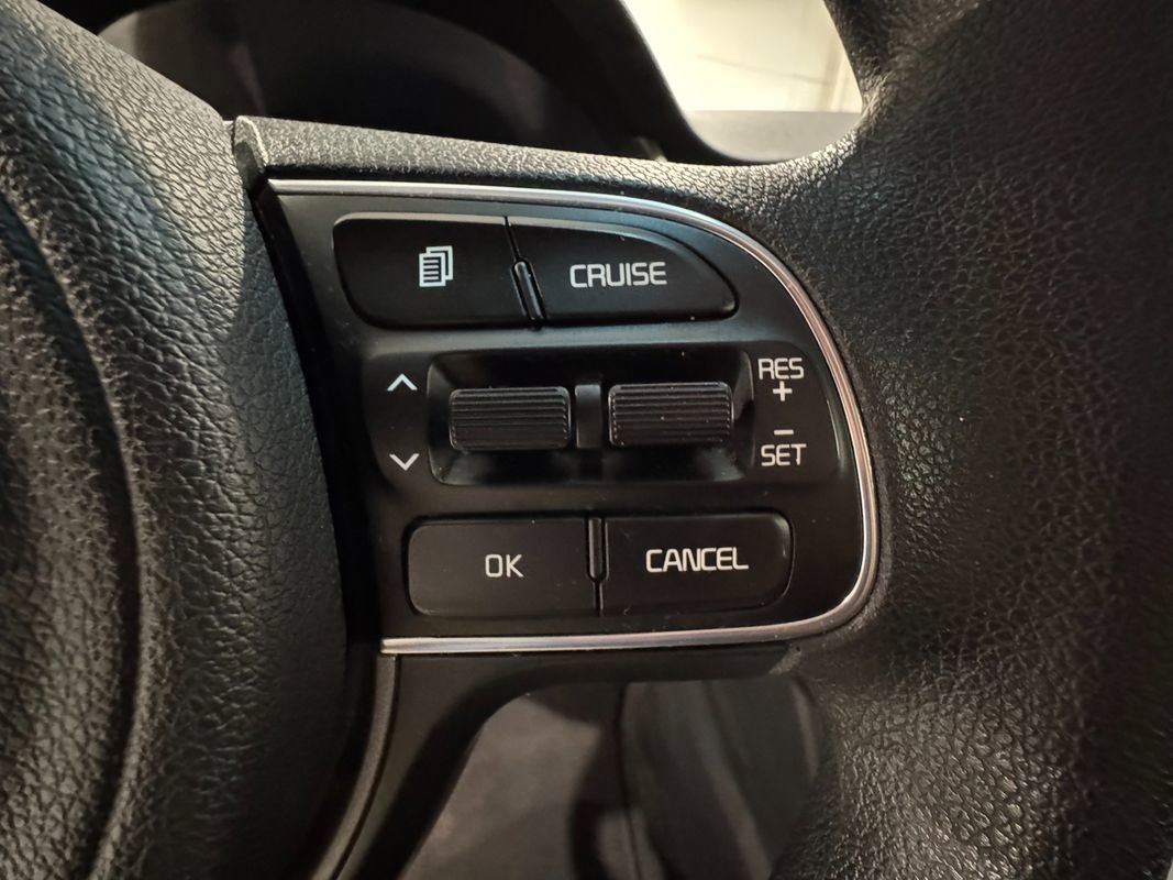 Used 2019 Kia Niro LX image 13