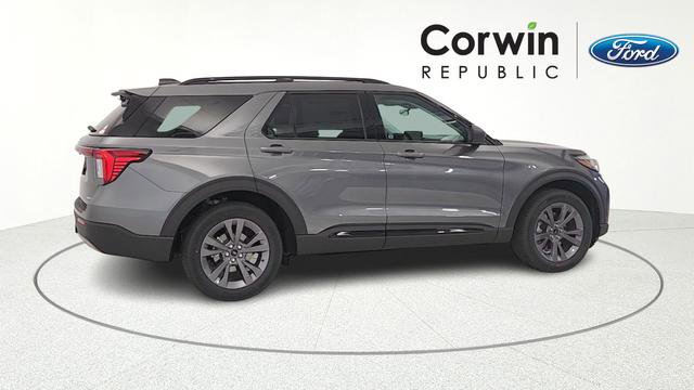 New 2026 Ford Explorer Active w/ Active Comfort Package image 8
