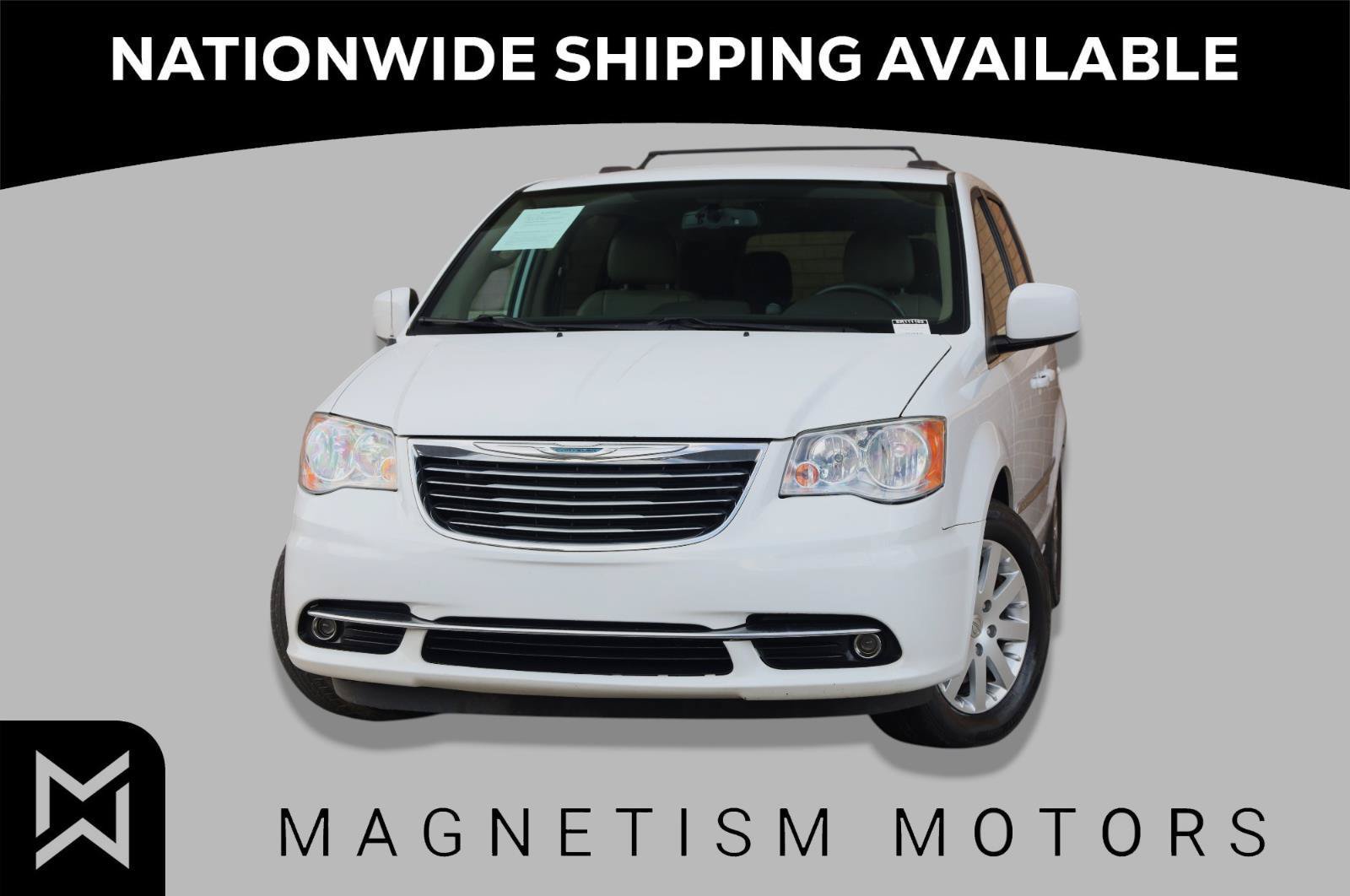 Used 2014 Chrysler Town & Country Touring FWD image 1
