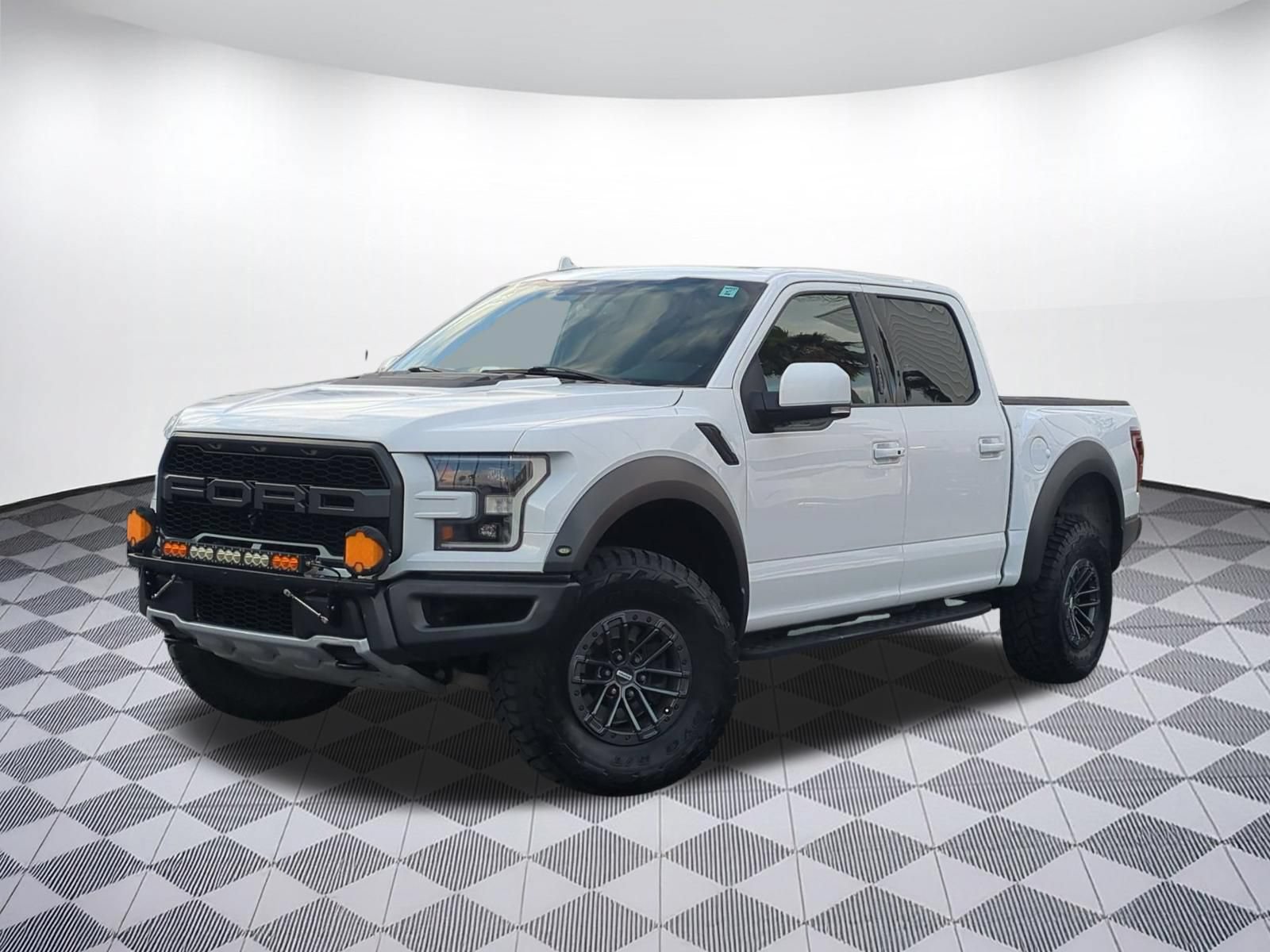 Used 2020 Ford F150 Raptor w/ Equipment Group 802A Luxury AWD/4WD image 1