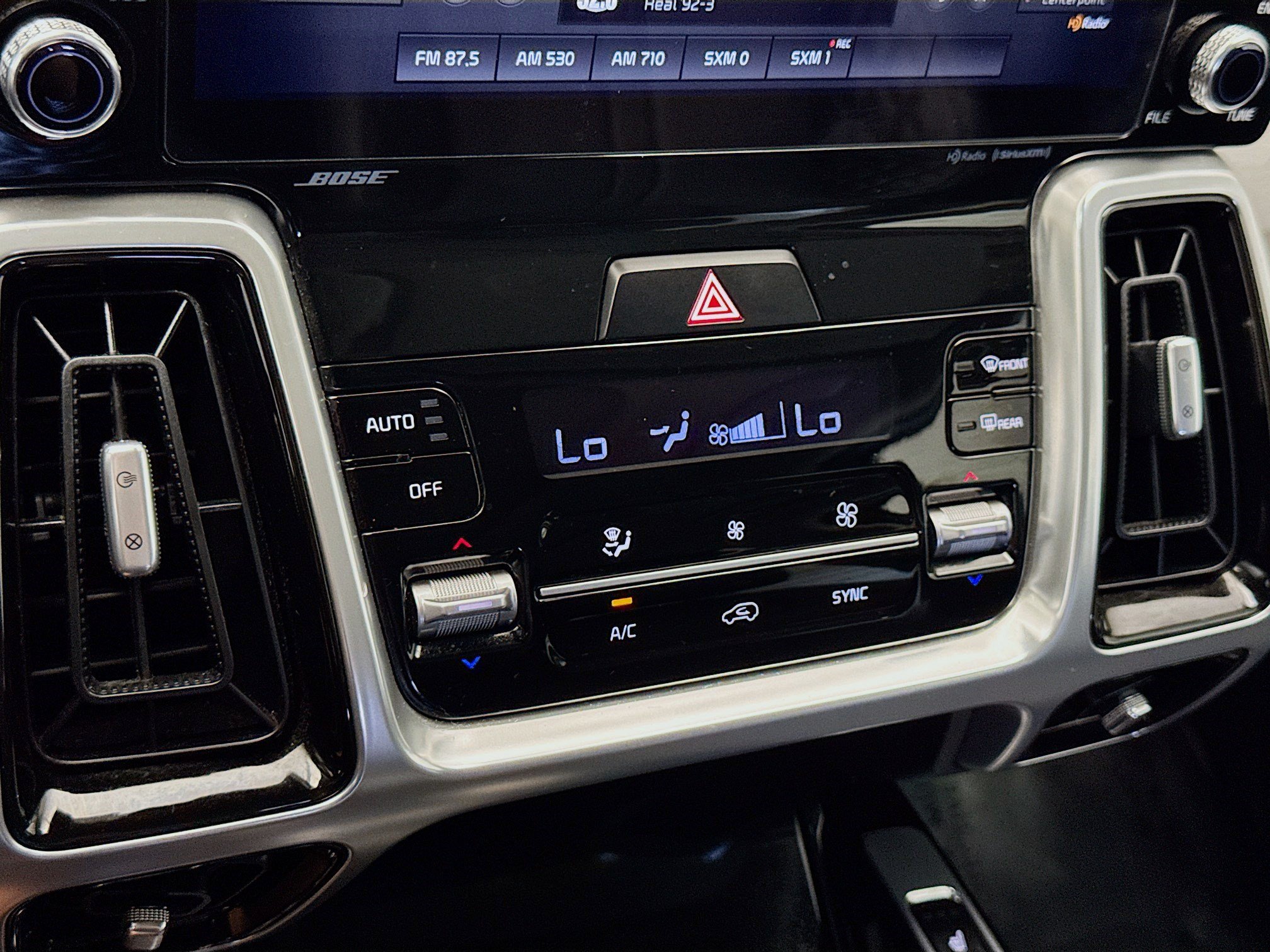 Used 2022 Kia Sorento SX FWD image 12