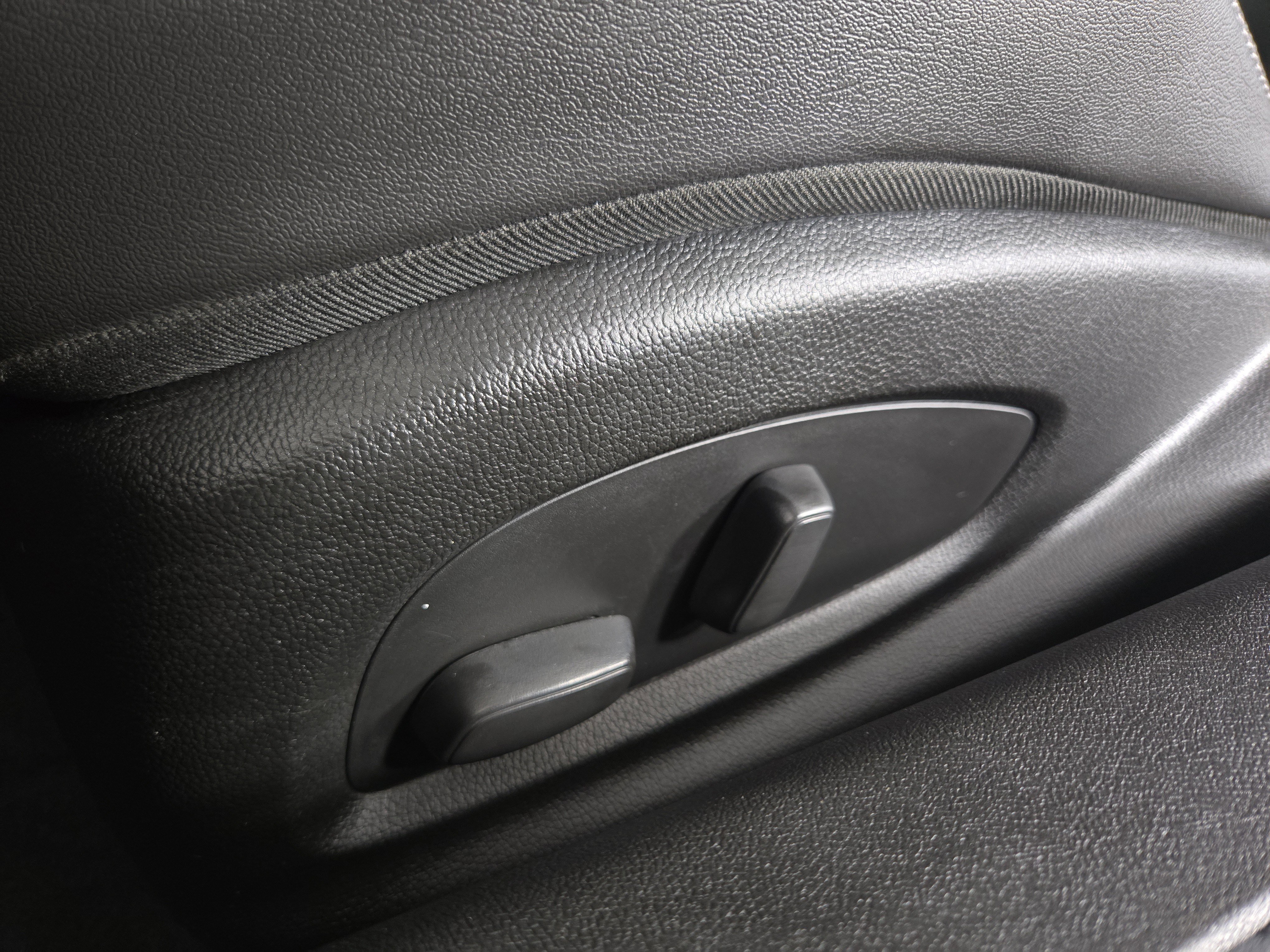 Certified 2023 Chevrolet Camaro LT w/ RS Package image 27