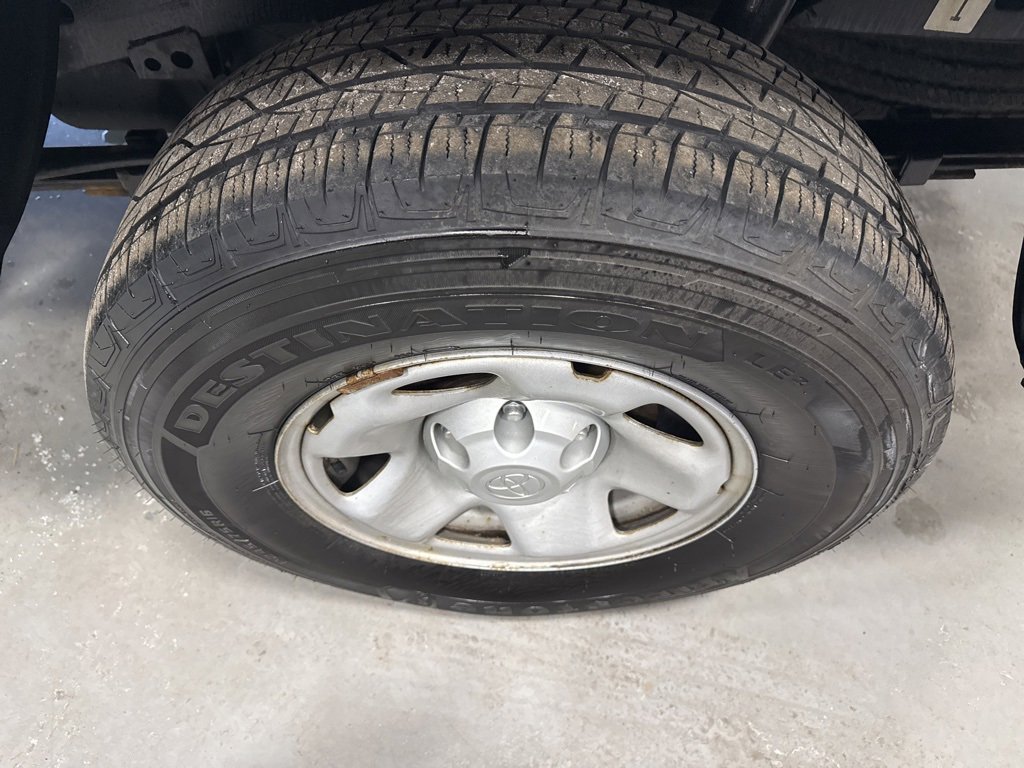 Used 2020 Toyota Tacoma SR image 10