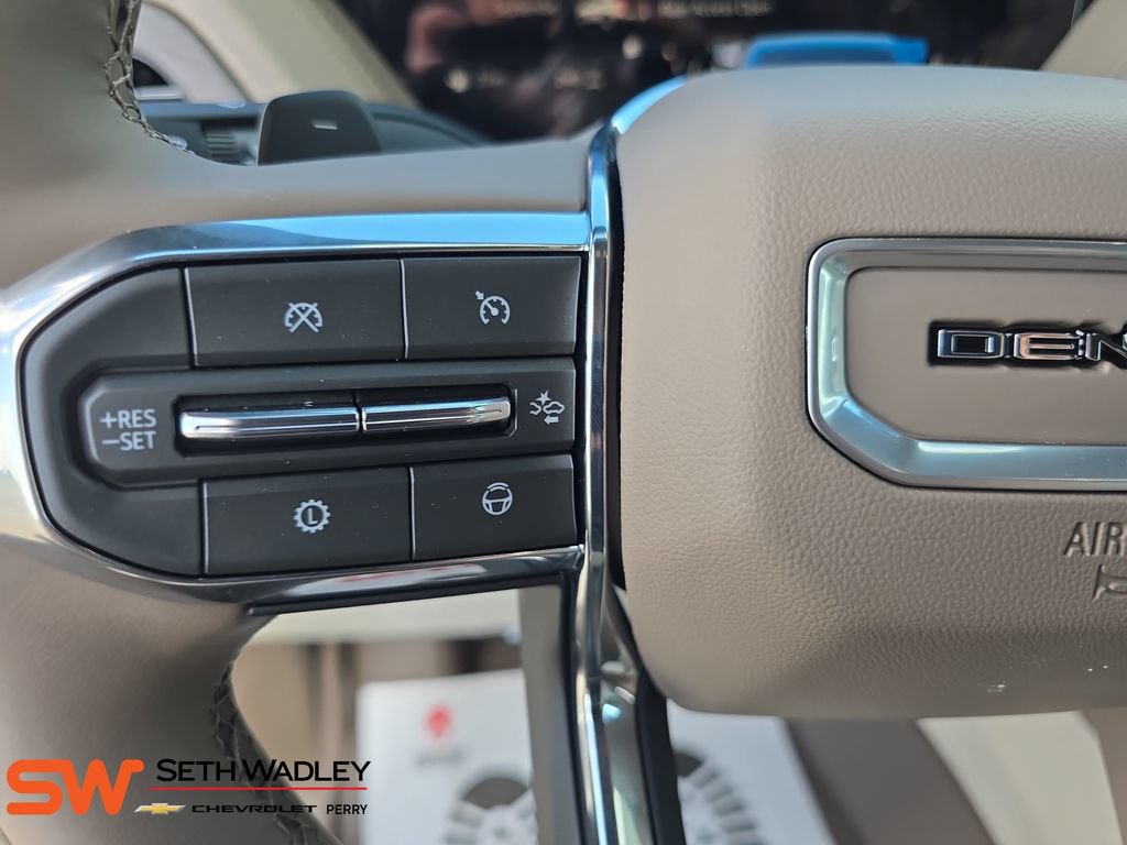 New 2026 GMC Yukon Denali w/ Denali Reserve Package AWD/4WD image 18