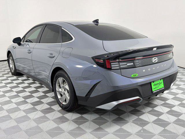 New 2026 Hyundai Sonata SE FWD image 3