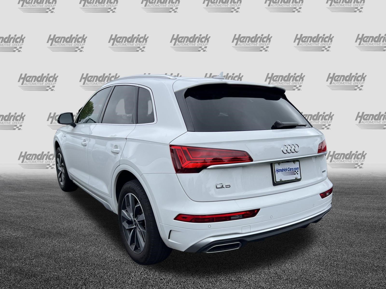 Used 2023 Audi Q5 2.0T Premium Plus w/ Premium Plus Package AWD/4WD image 9