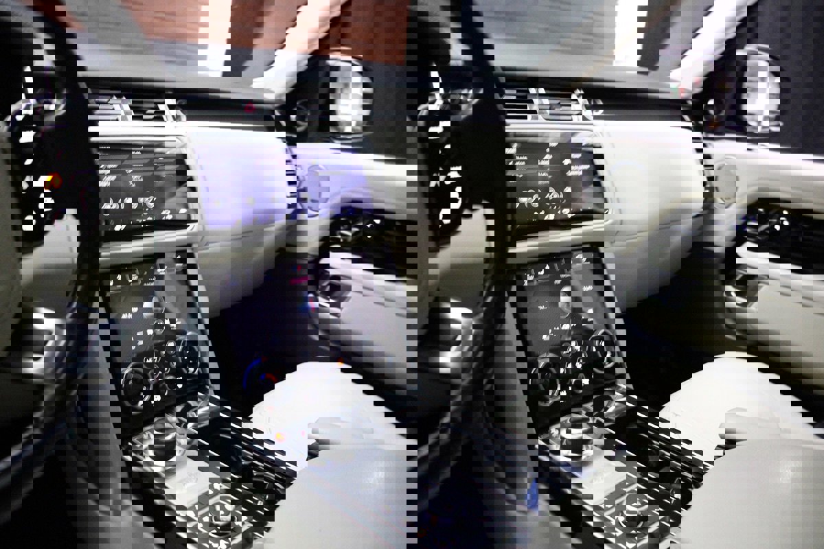 Used 2018 Land Rover Range Rover Supercharged AWD/ 21'' wheels image 53