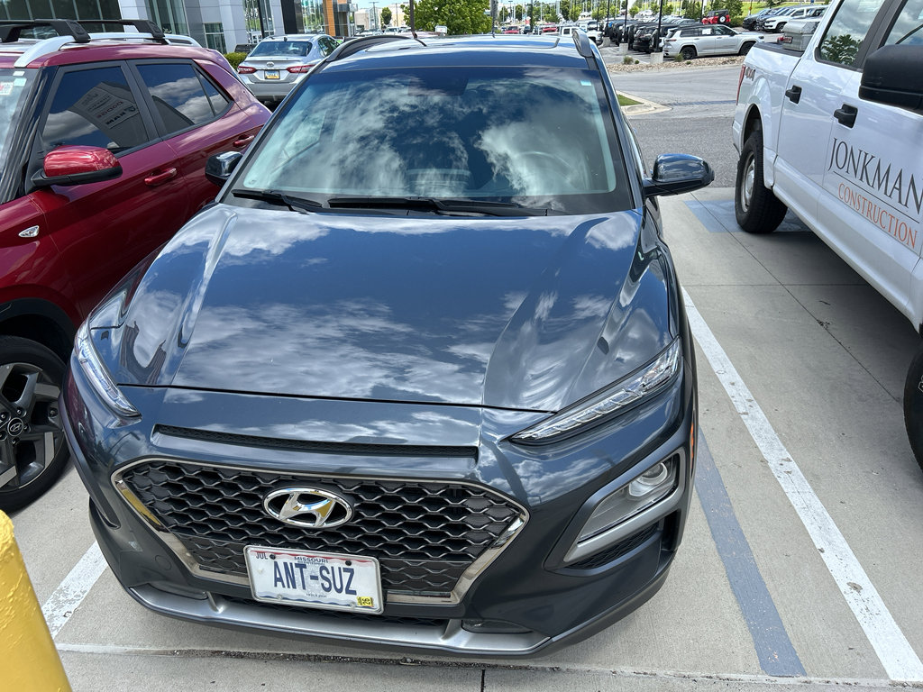 Used 2018 Hyundai Kona Limited FWD image 2