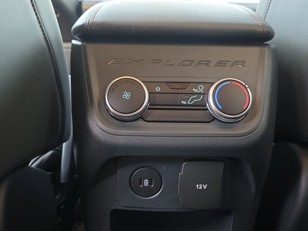 New 2026 Ford Explorer Active w/ Active Comfort Package image 14