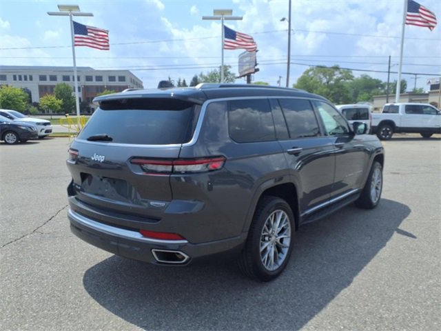 Used 2022 Jeep Grand Cherokee L Summit w/ Advanced Protech Group IV image 5