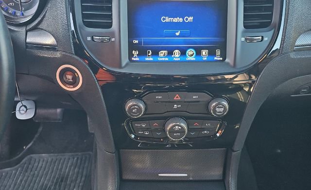 Used 2016 Chrysler 300 S image 10