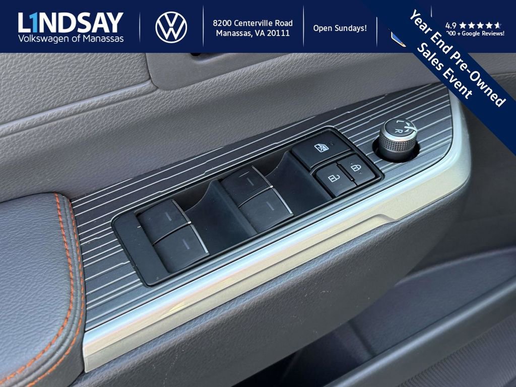 Used 2021 Toyota Sienna XSE image 18