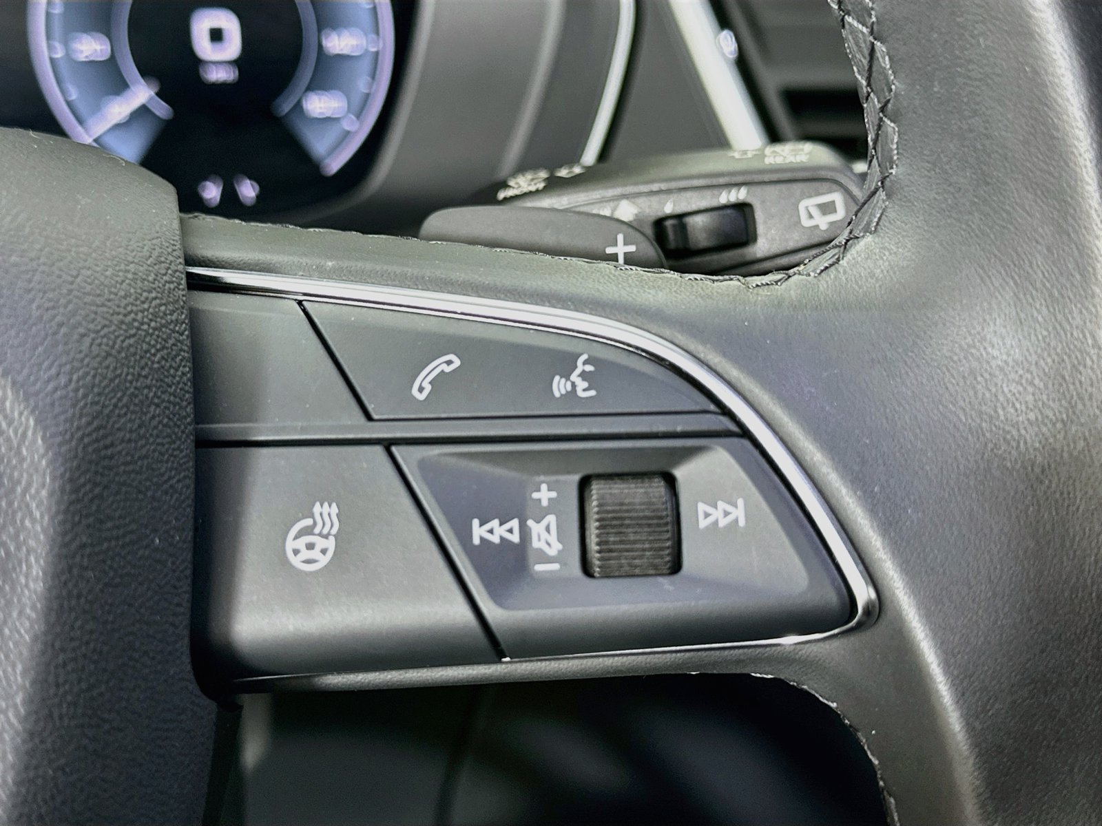 Certified 2024 Audi Q5 e Premium Plus AWD/4WD image 19