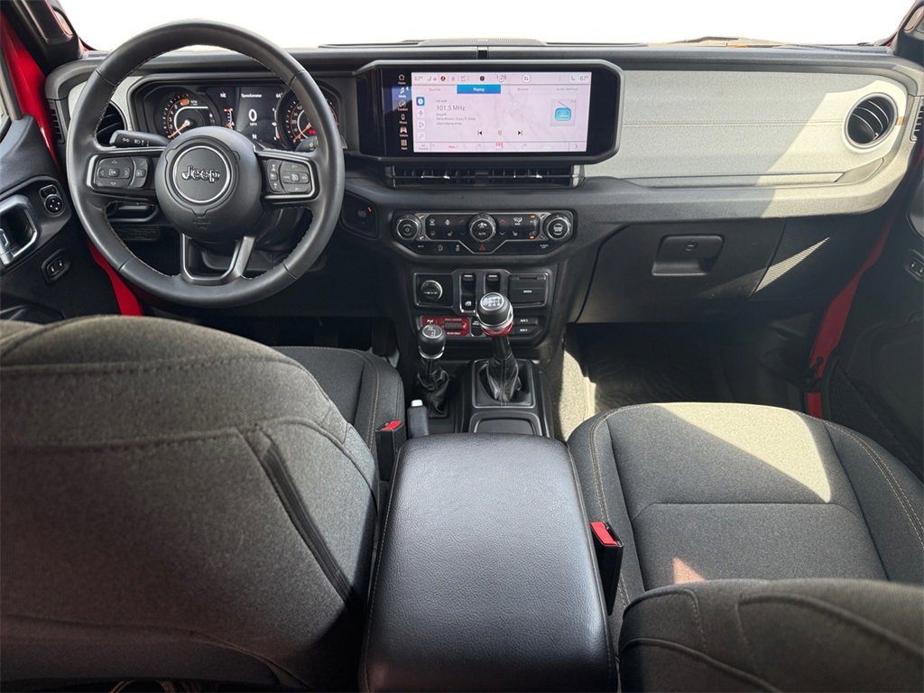 Used 2025 Jeep Wrangler Willys image 10