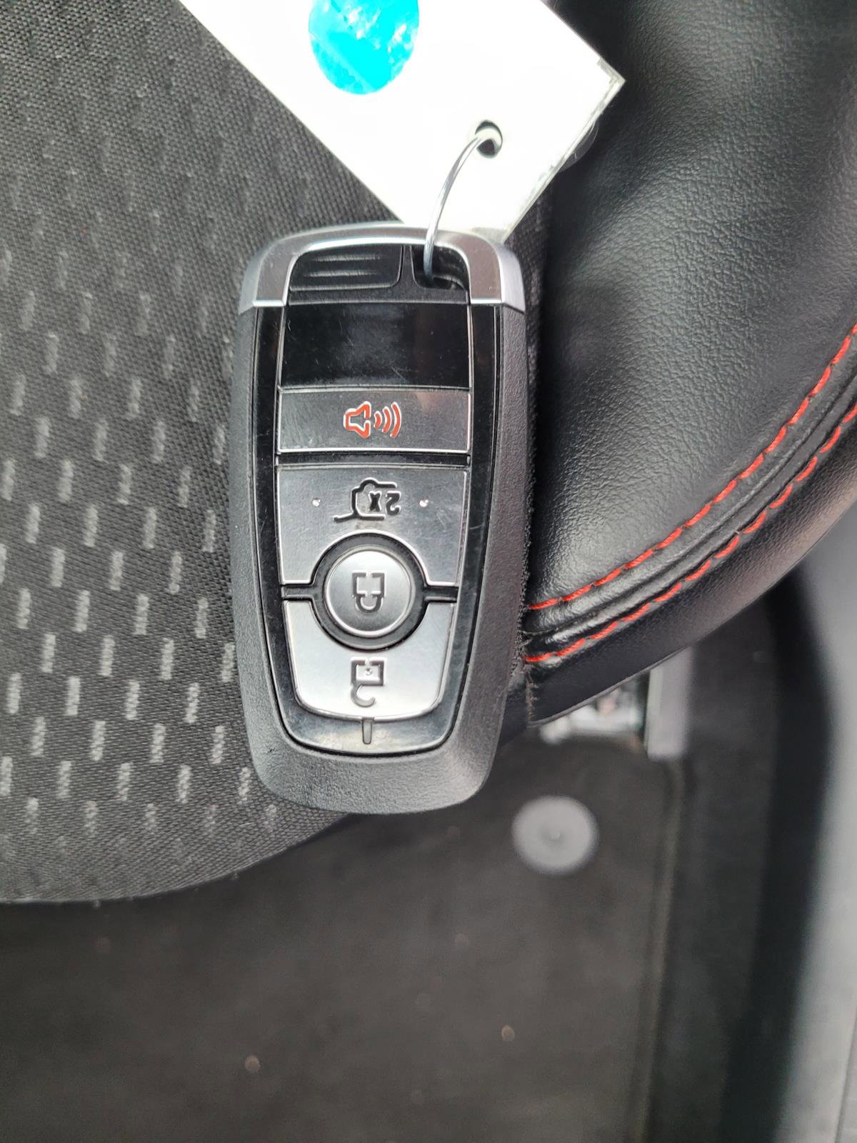 Used 2025 Ford Escape ST-Line AWD/4WD image 28