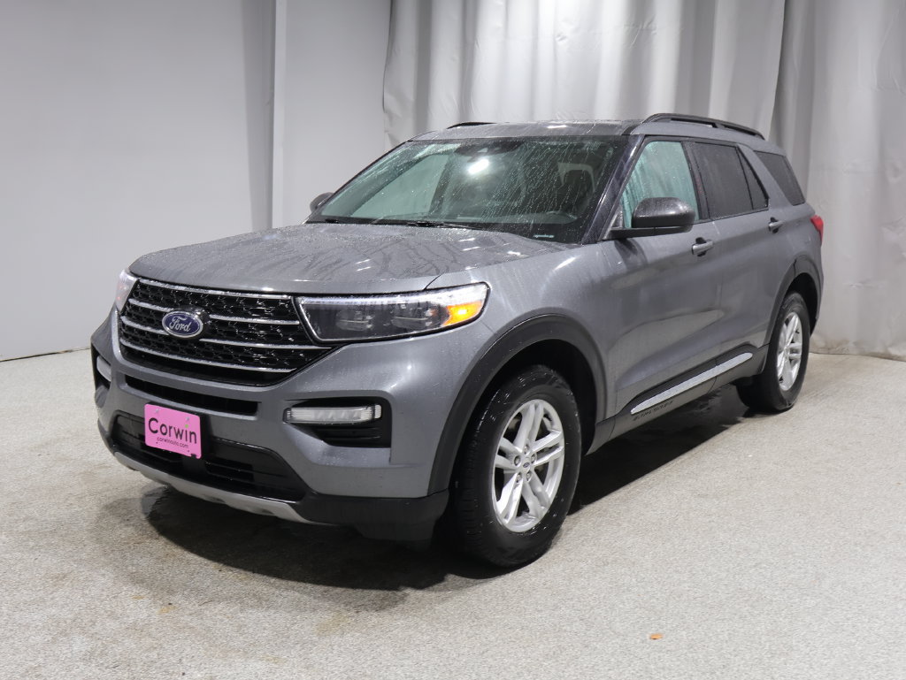 Used 2024 Ford Explorer XLT w/ Equipment Group 202A AWD/4WD image 7