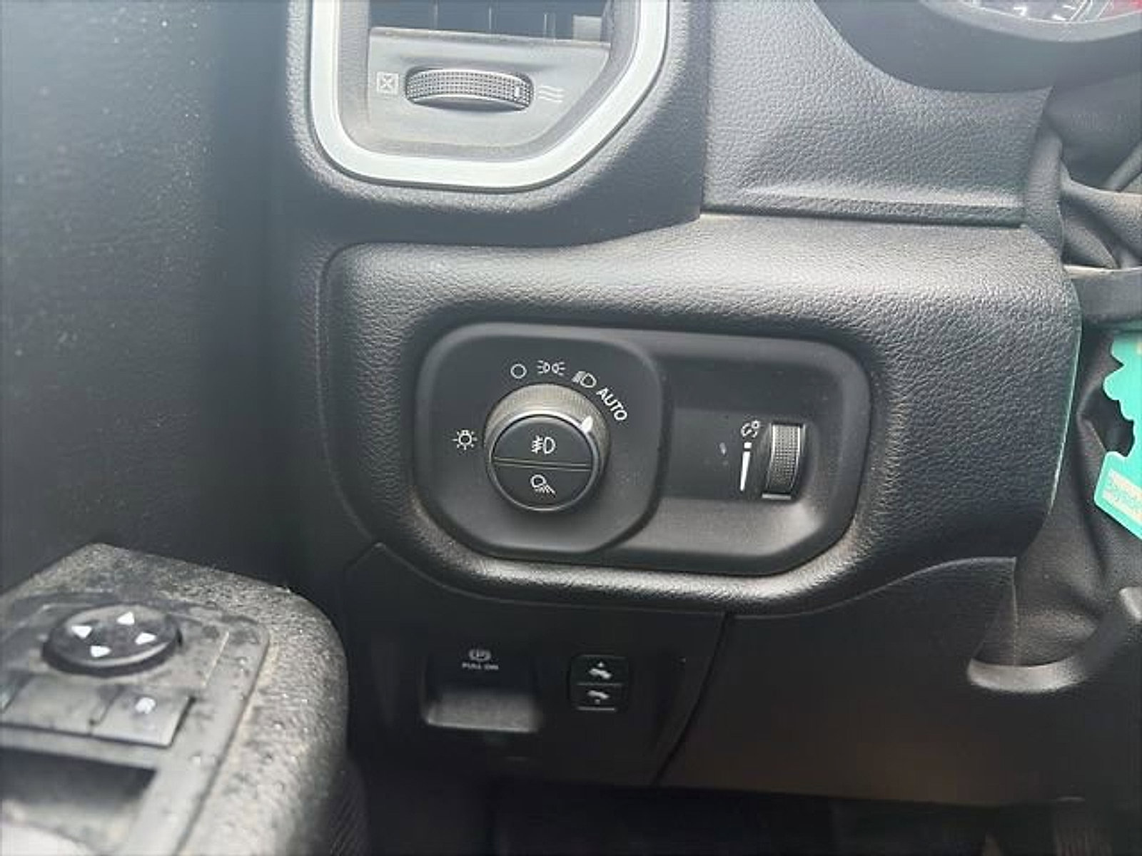 Used 2020 RAM 1500 Big Horn AWD/4WD image 13