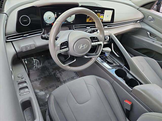 Used 2025 Hyundai Elantra SEL FWD image 10