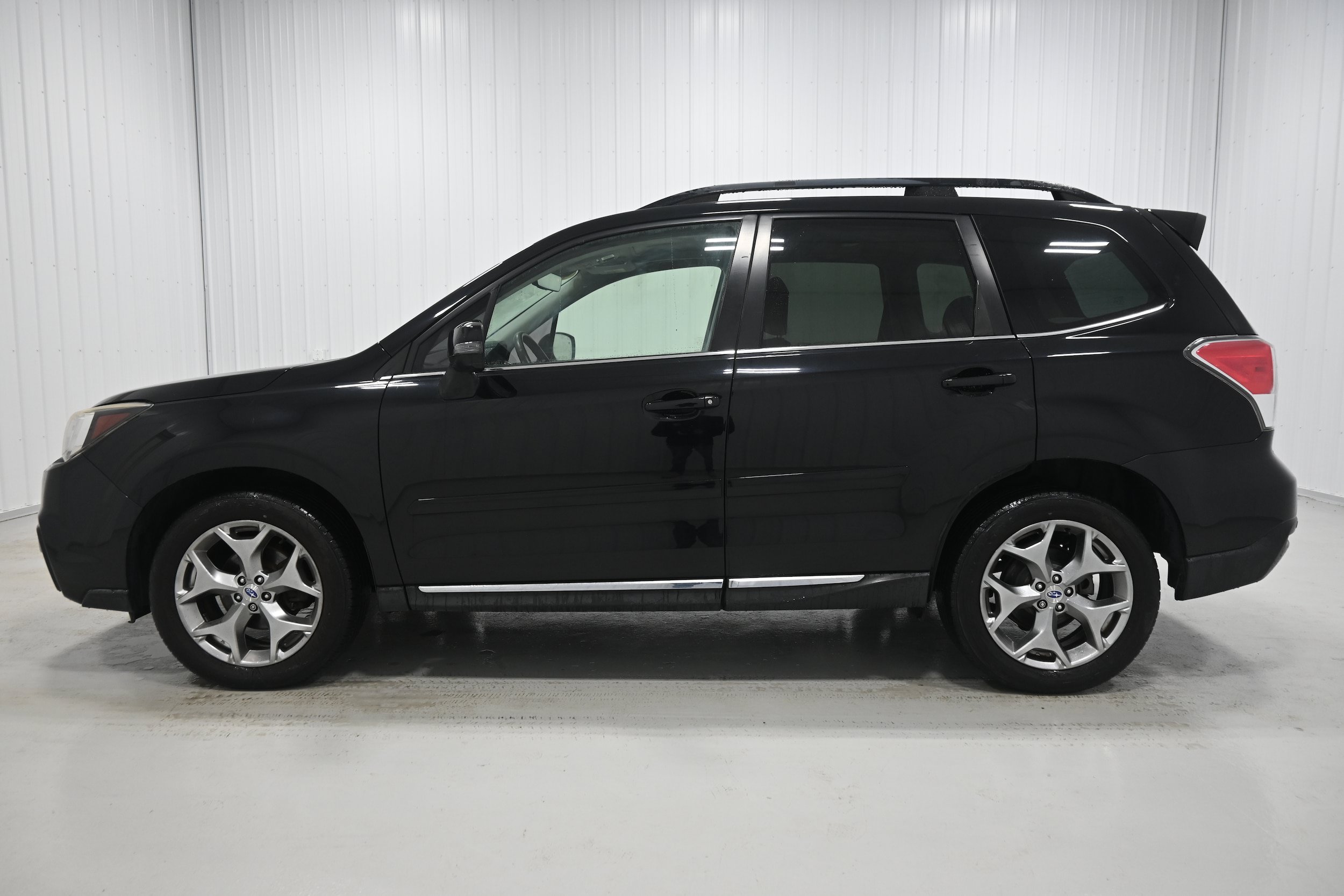 Used 2018 Subaru Forester 2.5i Touring w/ Popular Package #3B AWD/4WD image 34