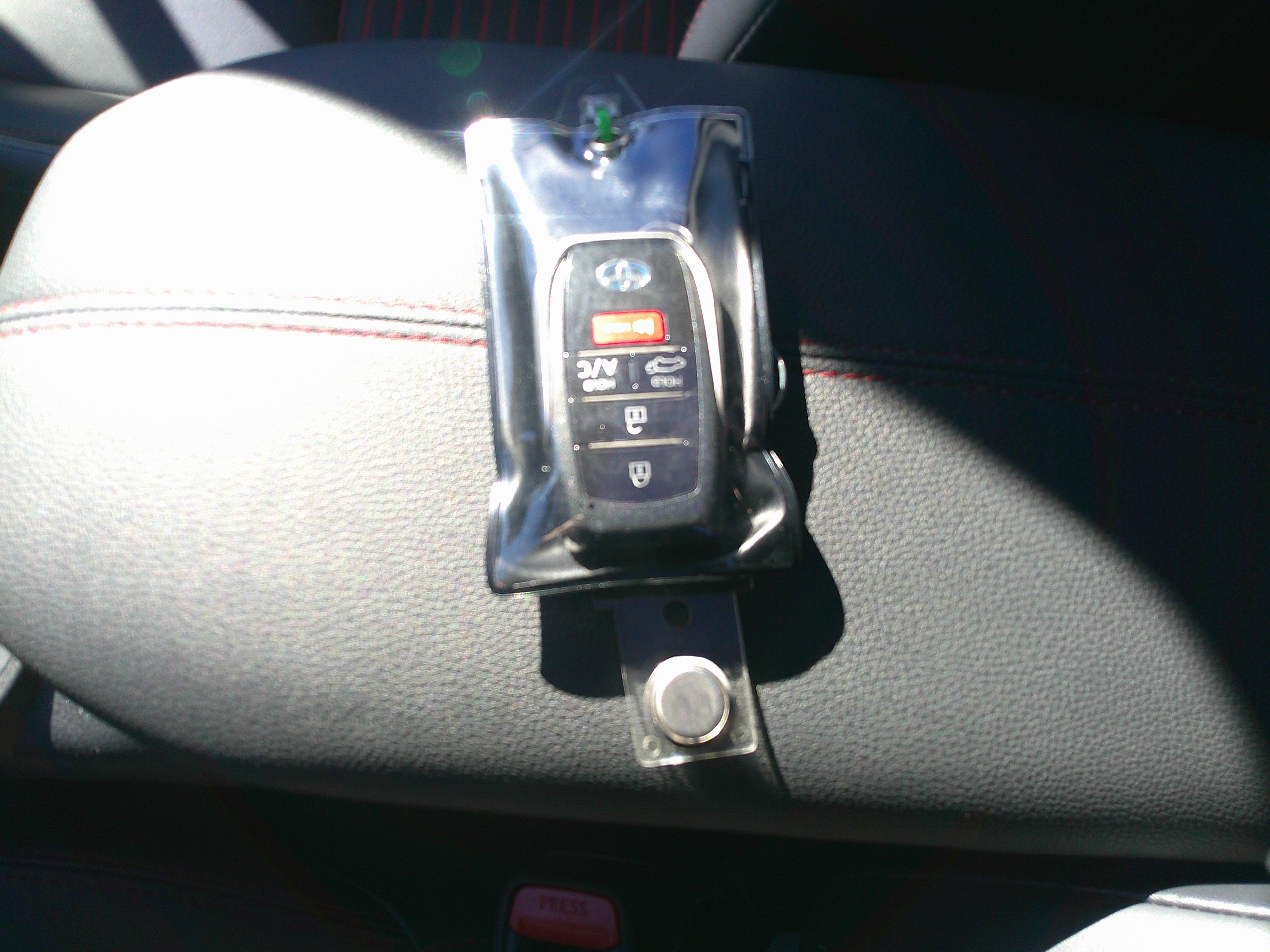 Used 2022 Toyota RAV4 XSE image 41