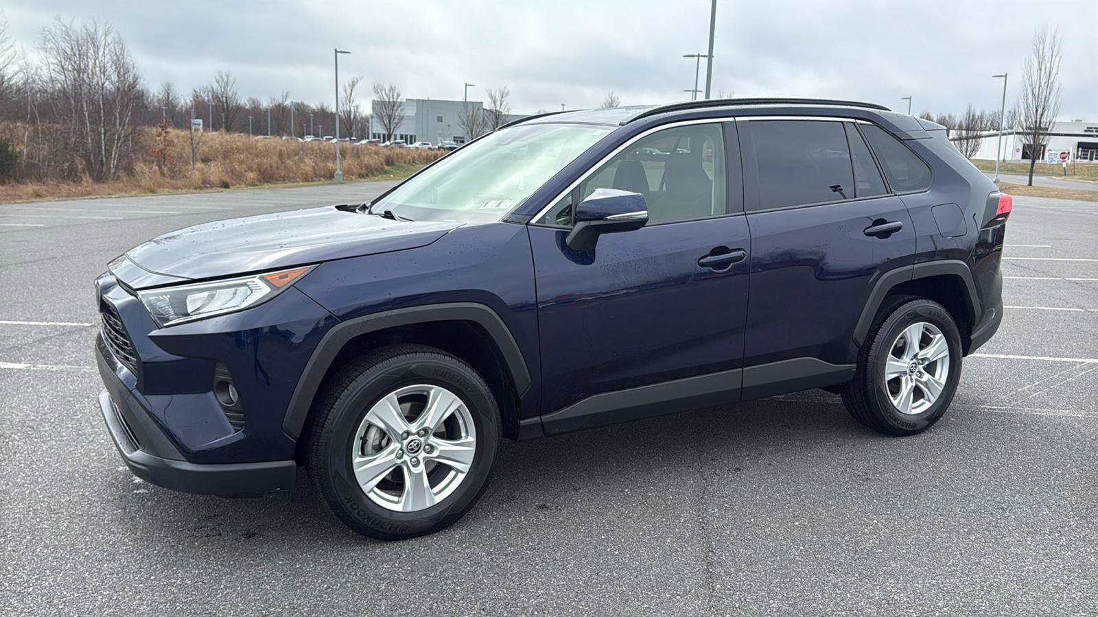 Used 2020 Toyota RAV4 XLE w/ XLE Grade Weather Package image 13