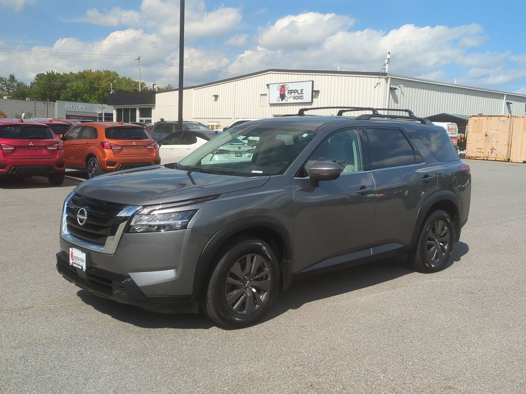 Used 2022 Nissan Pathfinder SV