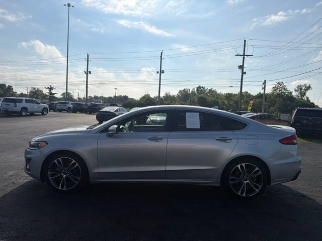 Used 2019 Ford Fusion Titanium FWD image 4