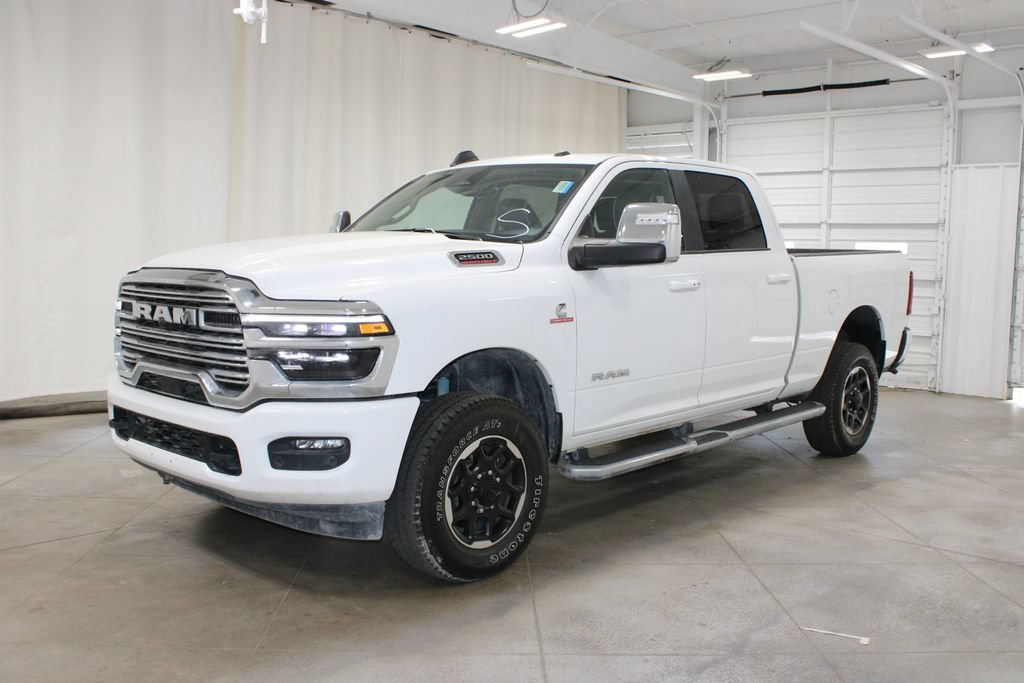 Used 2025 RAM 2500 Laramie AWD/4WD image 4