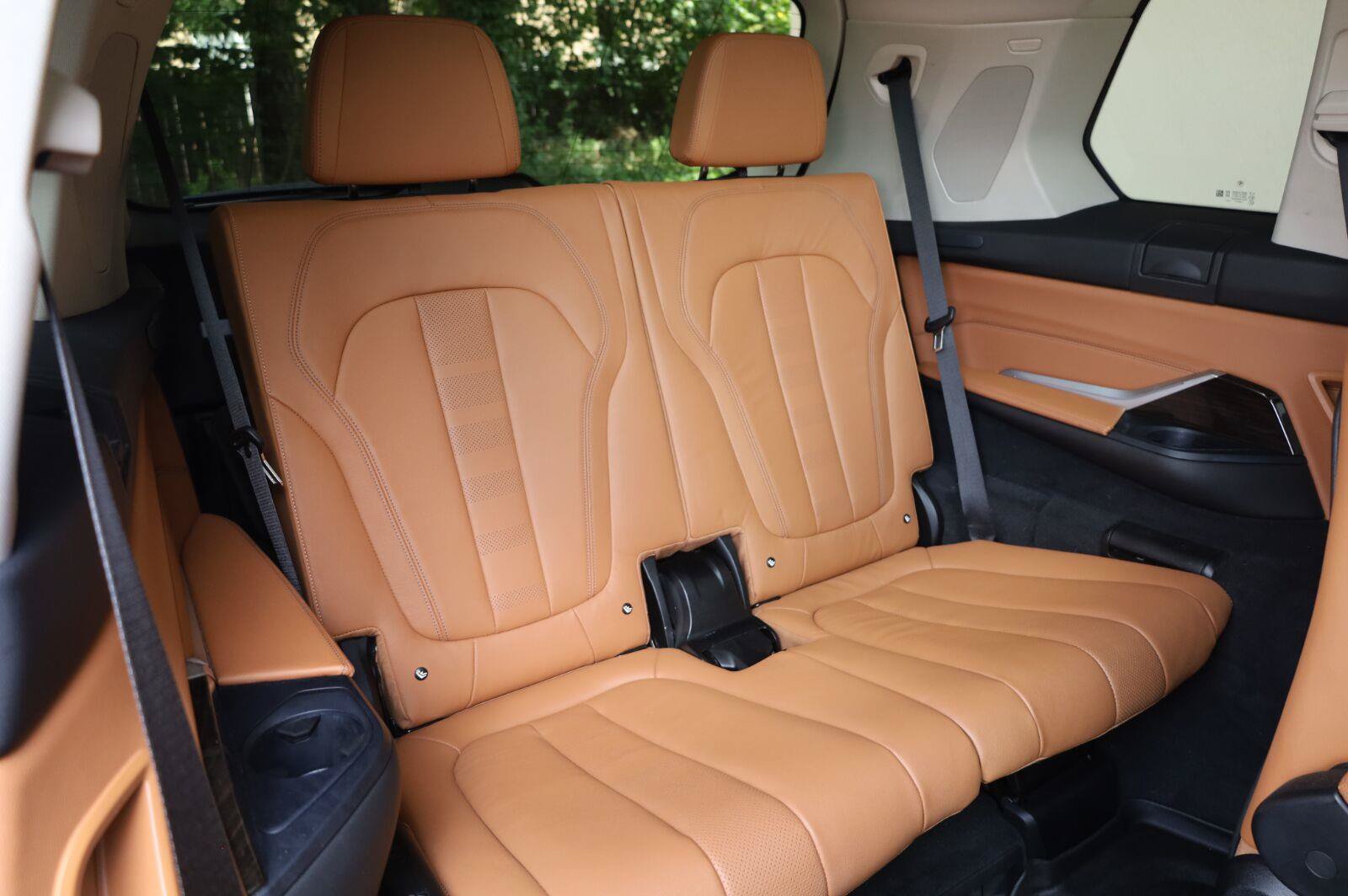 Used 2020 BMW X7 xDrive40i w/ Premium Package AWD/4WD image 25