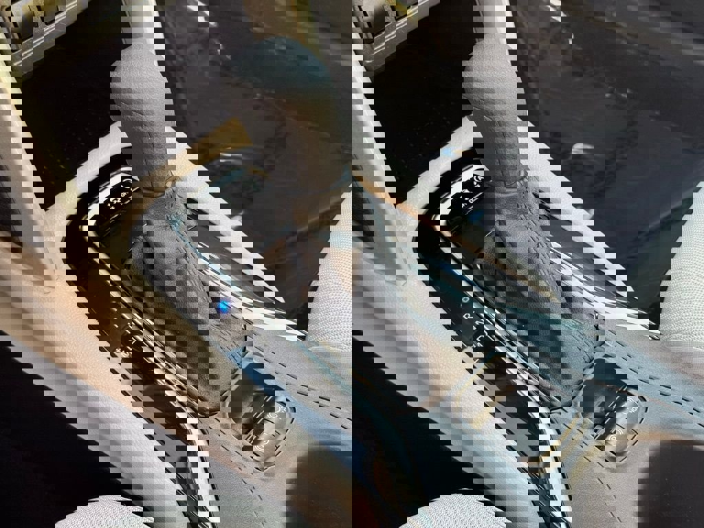 Certified 2023 Toyota Corolla Cross L image 30