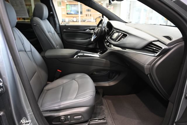 Used 2023 Buick Enclave Essence w/ Experience Buick Package FWD image 10