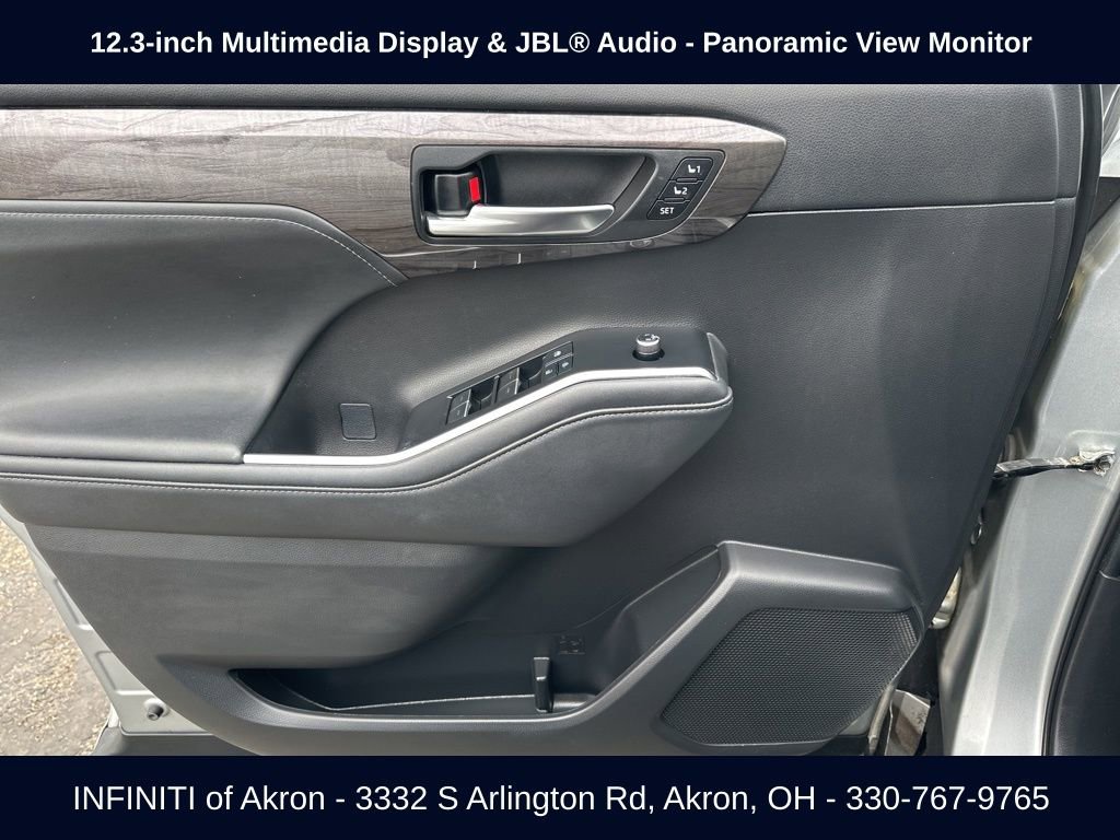 Used 2022 Toyota Highlander Limited AWD/4WD image 43