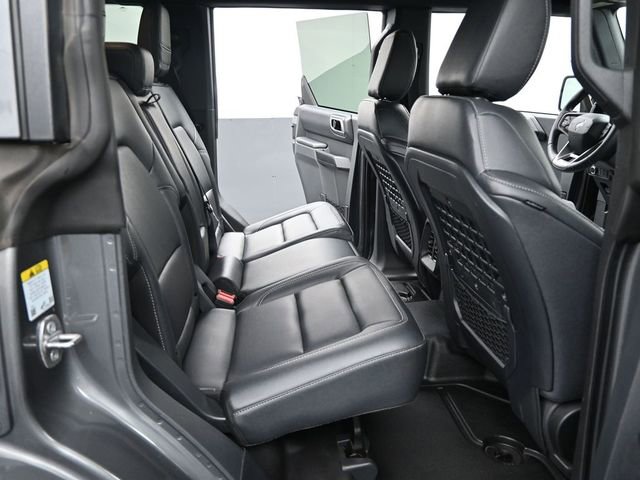 Used 2025 Ford Bronco Badlands image 20
