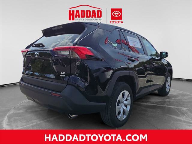 Certified 2024 Toyota RAV4 LE AWD/4WD image 6