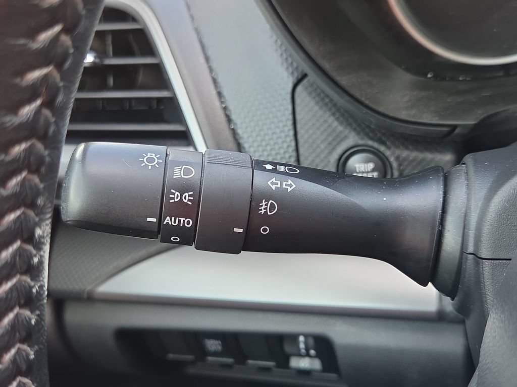 Used 2022 Subaru Forester Premium AWD/4WD image 32