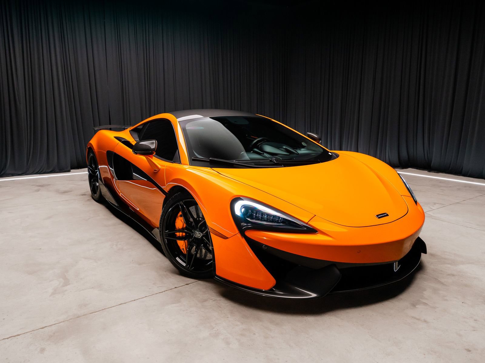 Used 2016 McLaren 570S Coupe RWD image 8